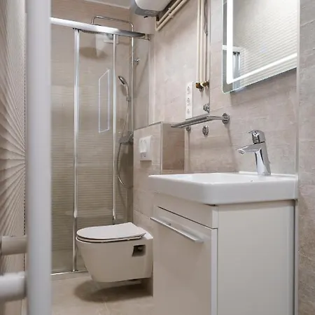 Modern With Loggia Terrace And Parking * زادار
