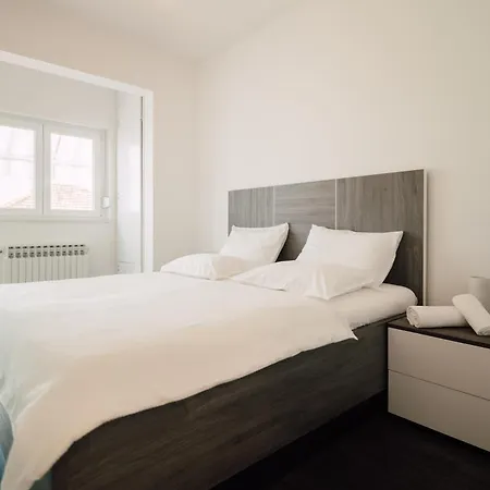 Modern With Loggia Terrace And Parking 公寓 扎达尔