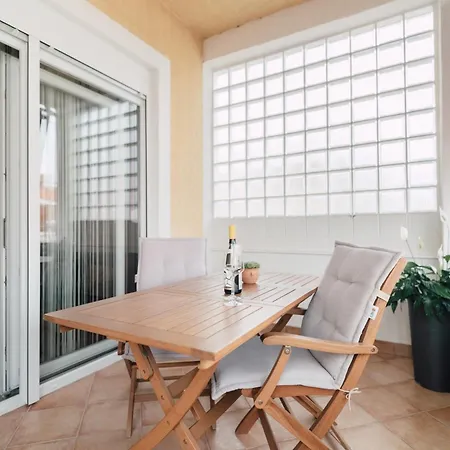 Modern With Loggia Terrace And Parking زادار