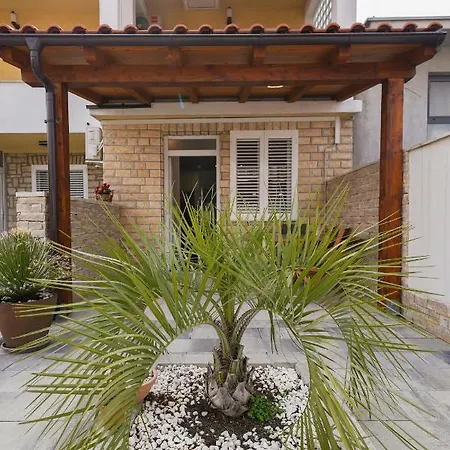 Modern With Loggia Terrace And Parking * Zára