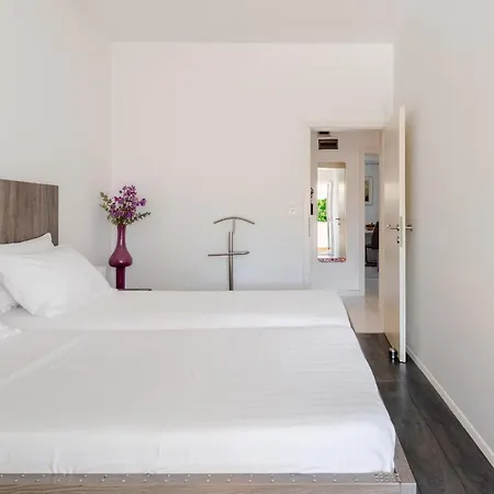 Apartment Modern With Loggia Terrace And Parking