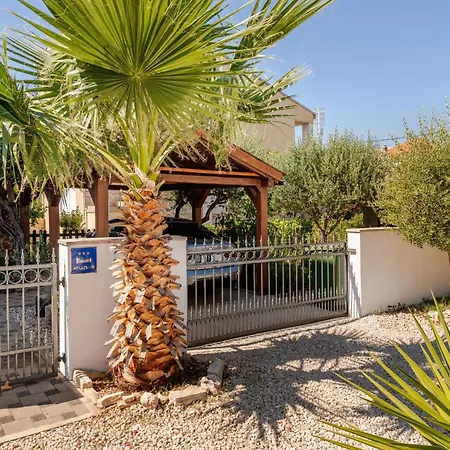 Apartment Modern With Loggia Terrace And Parking *