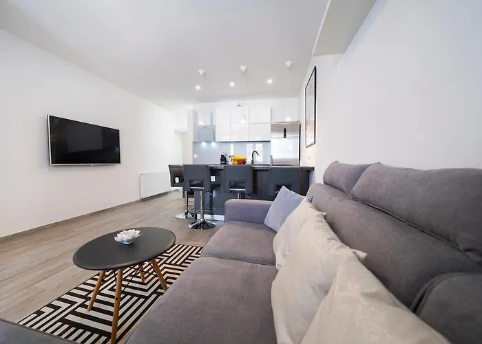 Modern With Loggia Terrace And Parking Zara