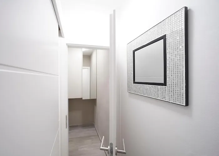 Modern With Loggia Terrace And Parking Apartamento *