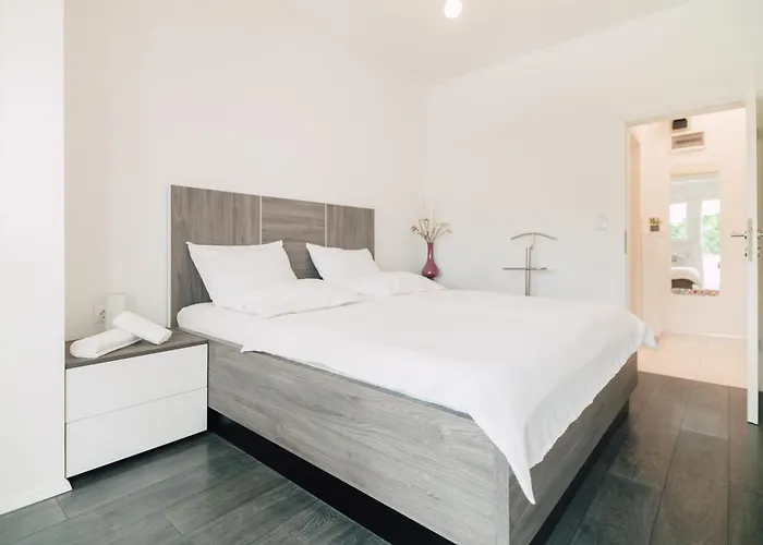 Modern With Loggia Terrace And Parking Apartamento *