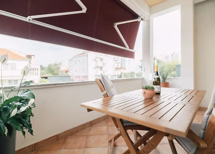Appartamento Modern With Loggia Terrace And Parking *