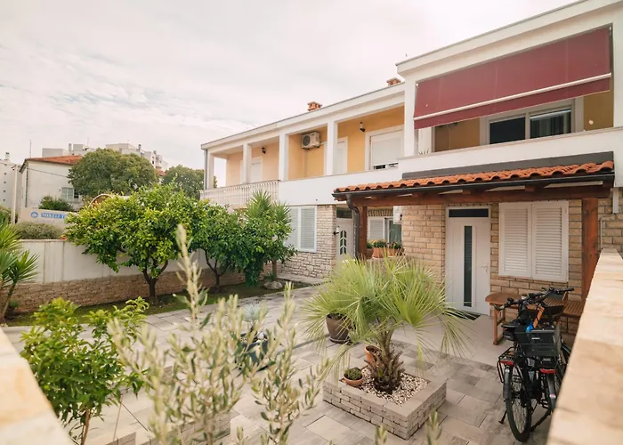 Modern With Loggia Terrace And Parking Apartamento
