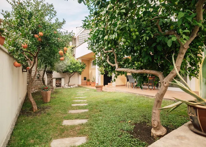 Modern With Loggia Terrace And Parking Appartamento